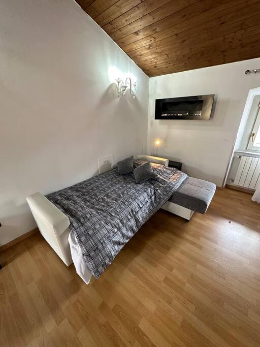 Casa Vacanze Стецано Екстериор снимка
